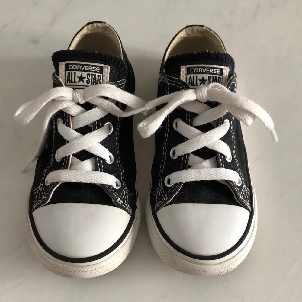 Converse Chuck Taylor All Stars, size 9 (toddler)